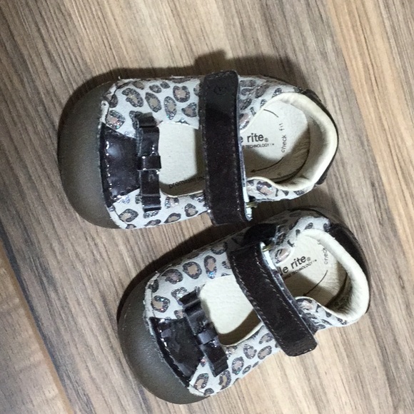 Stride Rite Other - Stride Rite Leopard Print Baby Girl Shoes. 3M